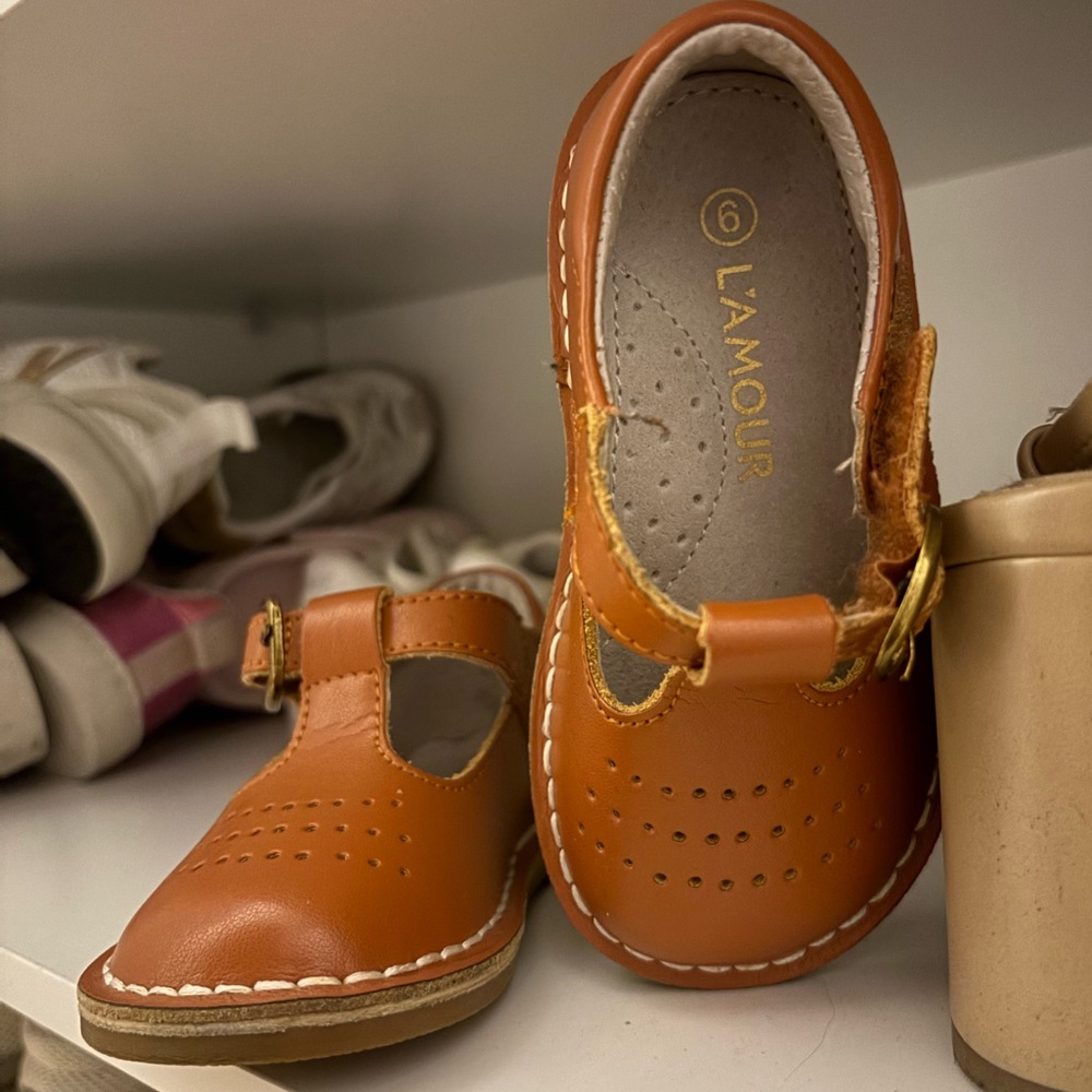 L’Amour Camel Brown Toddler Shoes 6C